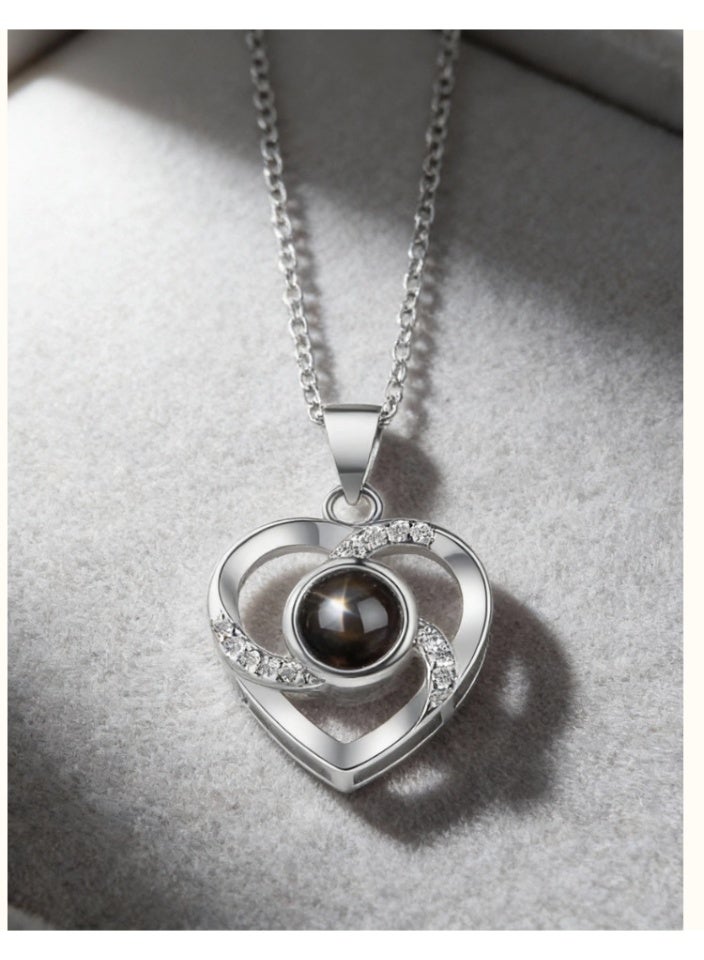 أوليس فيرس  صندوق هدايا قلادة نابض بالحب مع وردة خالدة – هدية رومانسية متكاملة لعيد الحب والمناسبات💝 - Image 3